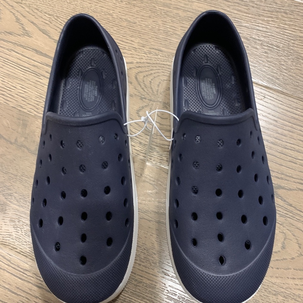 Waterproof rubber water shoes Slip-On Shoes 3/4 youth juniors NWT